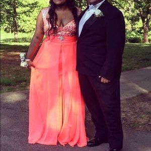 I’m currently moving and found my prom dress